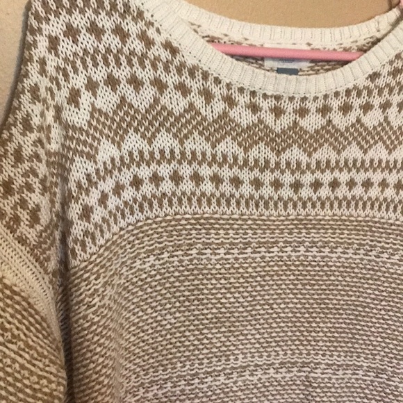 Old navy sweater - Picture 2 of 4